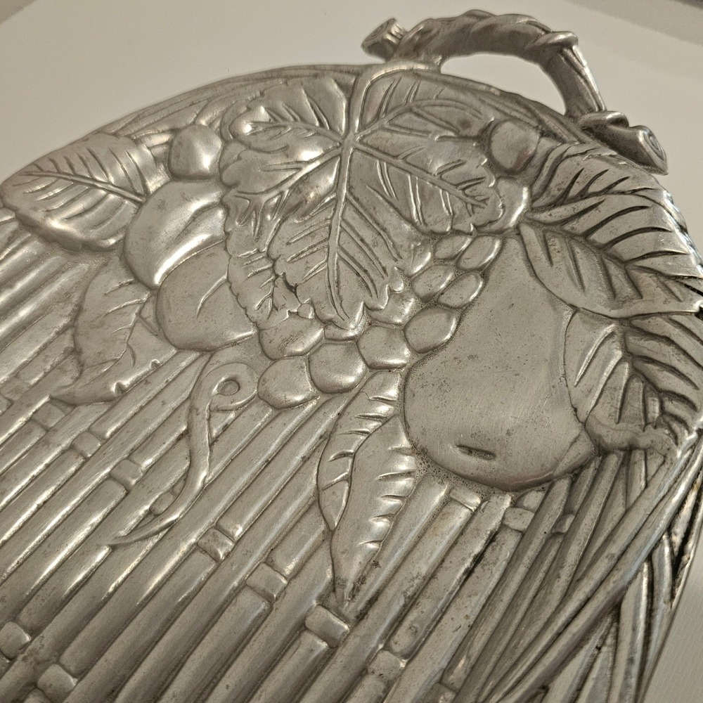 Fitz and Floyd Cast Aluminum Fruit Basketweave Oval Serving Tray with Handles - Picture 4 of 7